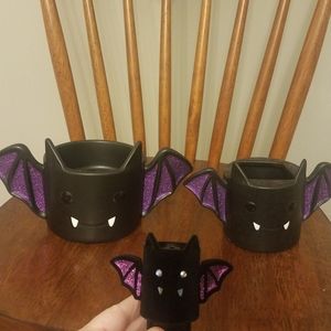 Bath and body works vampire bat set